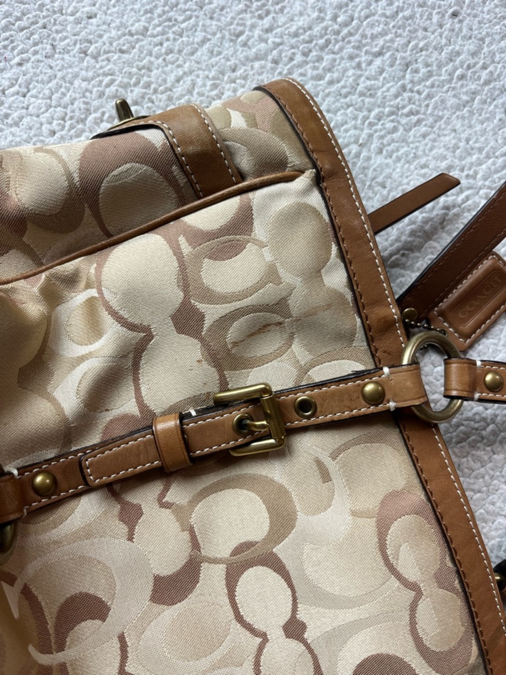 COACH SIGNATURE CANVAS TOTE BAG GOLD - Picture 4 of 10